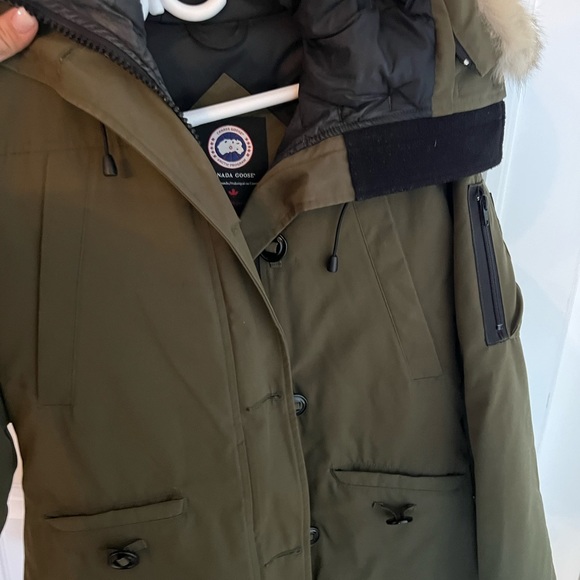 Canada Goose montebello winter parka - Picture 4 of 12
